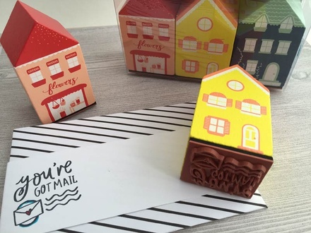 Набор резиновых штампов от American Crafts в форме домиков - Lovely Day Collection - Wood House Stamp Set
