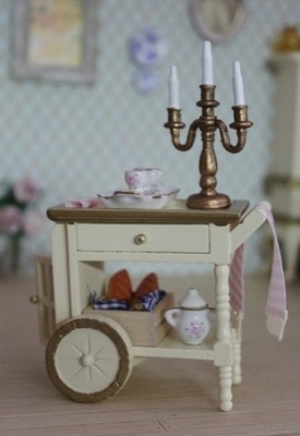 Тележка для сервировки от Art of Mini, кремовая