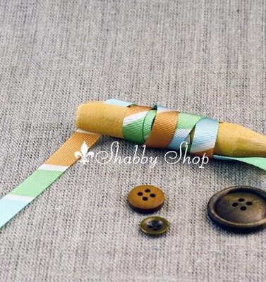 Лента American Crafts в зеленую, голубую, коричневую, белую диагональную полоску, ширина 9,5мм, 90 см