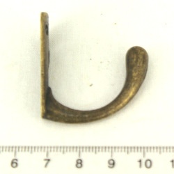 Крючок металлический, старая латунь. 36х36 мм,  1 шт.