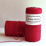 Хлопковый шнур от Divine Twine - Red Solid, 1 мм, цвет красный, 1м