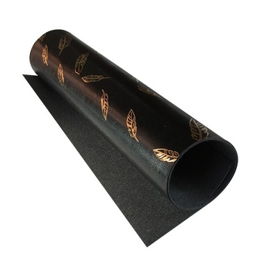 Отрез кожзама с тиснением  золотой фольгой Golden Feather Glossy black, 50см х 25см, ТМ Фабрика Декора