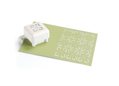 Фигурный дырокол для всей страницы Martha Stewart - Lace Flowers Pattern Punch All Over the Page™