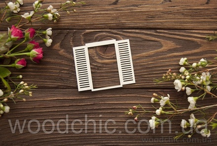 Чипборд Окно со ставнями 2 от WOODchic, 7х8см