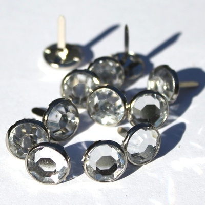 Набор брадсов Eyelet Outlet - Jewel Brads Clear, цвет прозрачный, в серебристой оправе, 16 мм, 10 штук