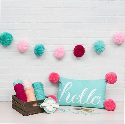 Инструмент для создания помпонов от We R Memory Keepers - Jumbo Pom Pom Maker