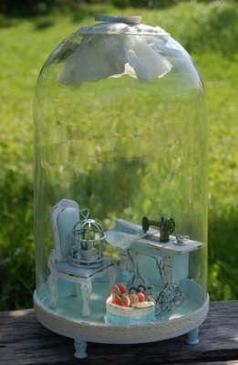Стул, дерево махагон и белая ткань от Art of Mini